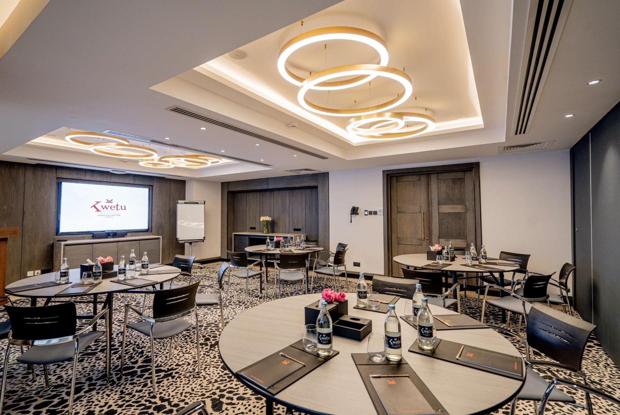 מלון Kwetu Nairobi, Curio Collection By Hilton מראה חיצוני תמונה