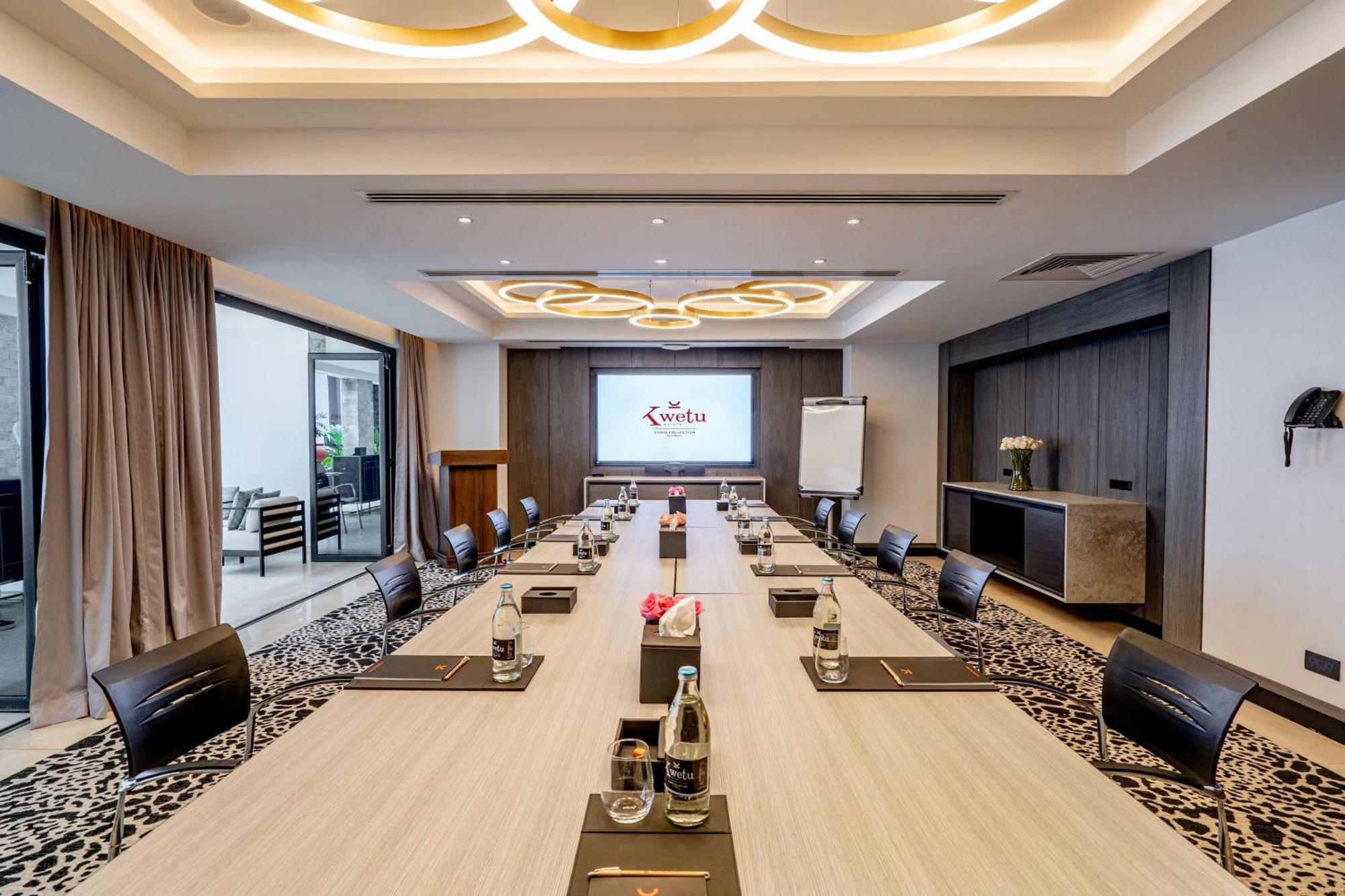 מלון Kwetu Nairobi, Curio Collection By Hilton מראה חיצוני תמונה